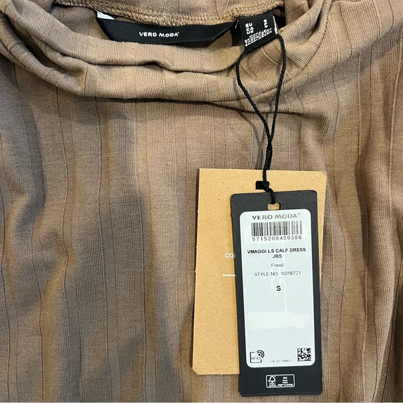 Vero Moda ribbed long sleeve midi dress in brown - Picture 2 of 10